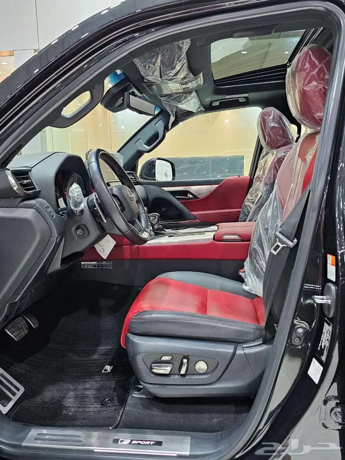 لكزس سبورت LX600 2023 f شبه الجديد 13
