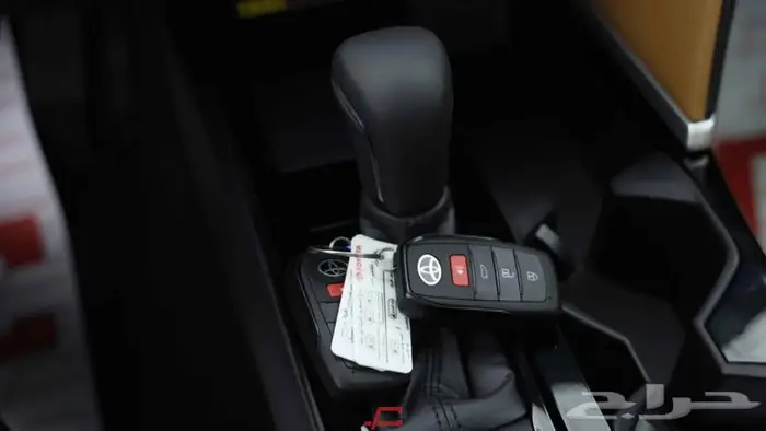 تويوتا كامري جراندي بنزين 2025 17