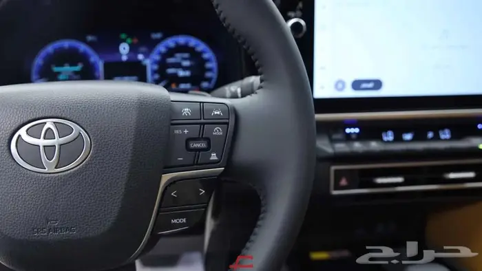 تويوتا كامري جراندي بنزين 2025 13