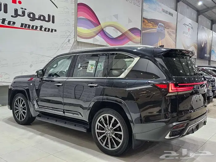 لكزس سبورت LX600 2023 f شبه الجديد 4
