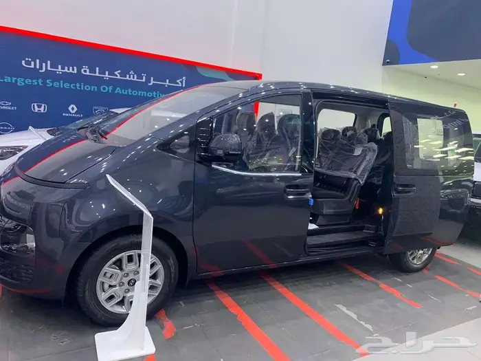هونداي ستاريا 2025 3