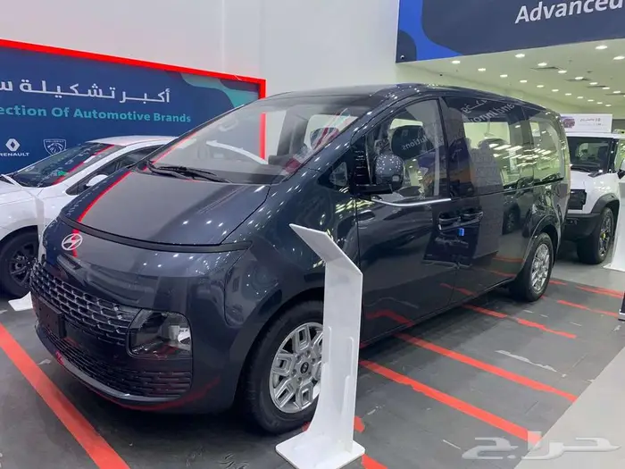هونداي ستاريا 2025 10