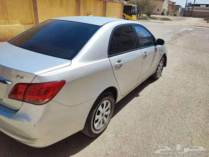 للبيع سيارة BYD موديل 2014 2