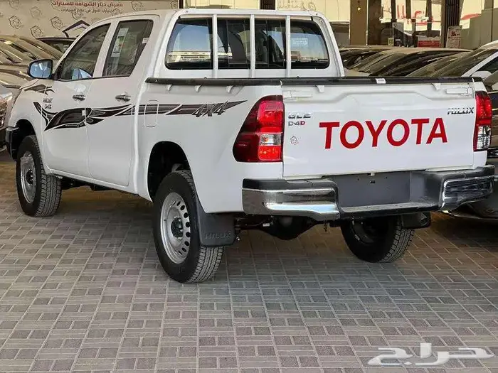 هايلوكس غمارتين GL2 4 4 عادي ديزل 2025 كاش وتمويل 6