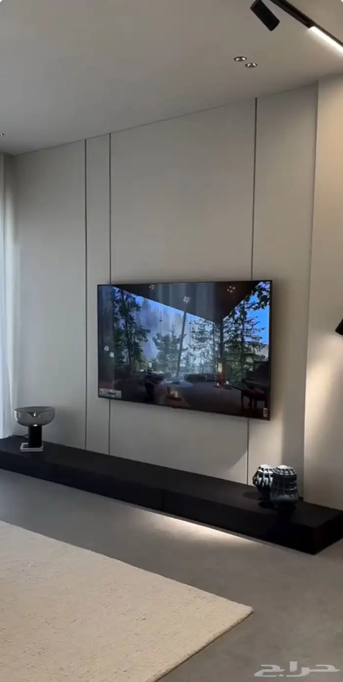 طاولات جداريه عرض لمدة 3 ايام فقط اشراف سعودي 1