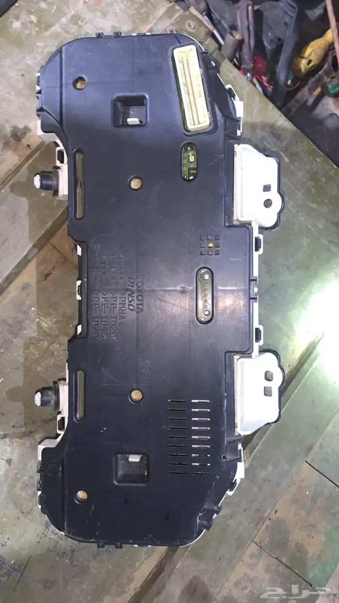 عداد طبلون نضيف وكاله مع لنبت السقف سياره كورولا 2013 3