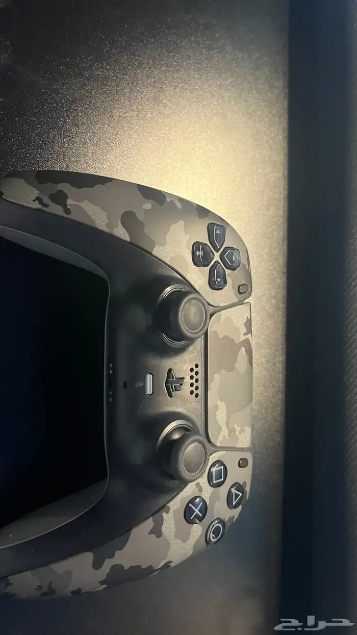 يدة PS5 للبيع جديده السعر 220 0
