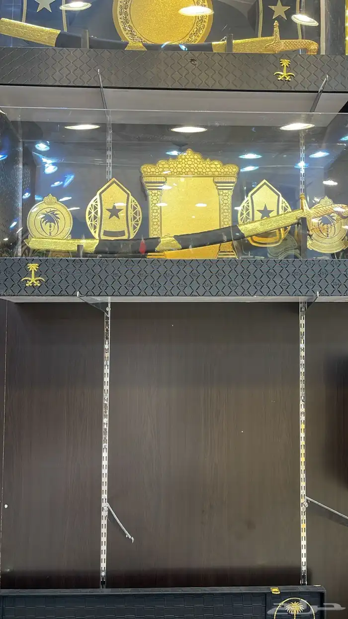هدايا تخرج ضباط هدية ملازم سيف بشت زواج تكريم 4