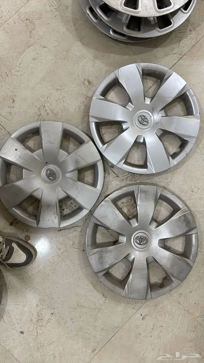 طيس وأكواب منوعين 23