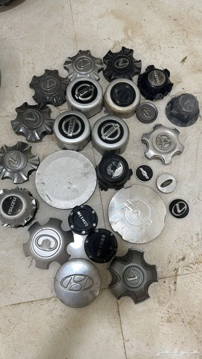 طيس وأكواب منوعين 25