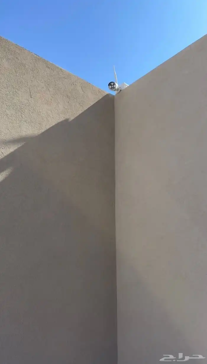 اربع كاميرات مراقبه لاسلكيه مع شاشه 4
