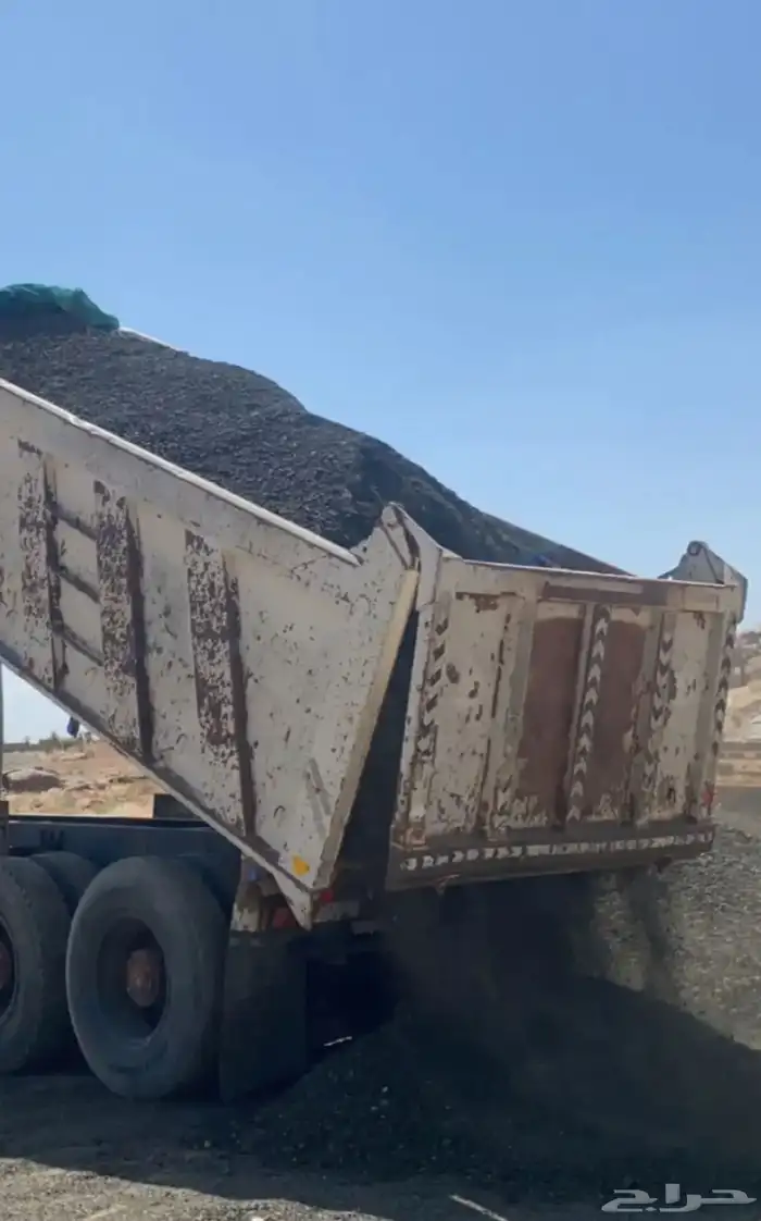 توريد جميع انواع الرمل والزفلت المقشور 1