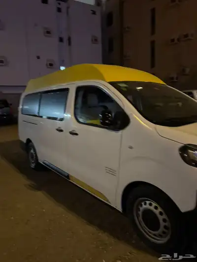 بيجو فان شبه جديد 2020 4