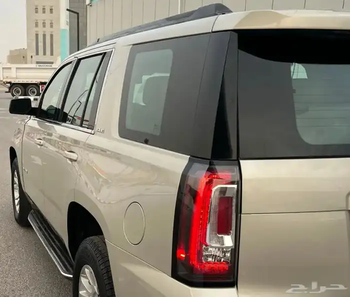 للبيع يوكن GMC قصير 2015 م 3