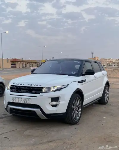 لاند روفر إيفوك فل كامل داخلي أحمر . 0