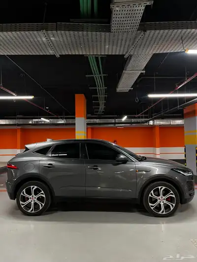 جاكوار E-pace 3