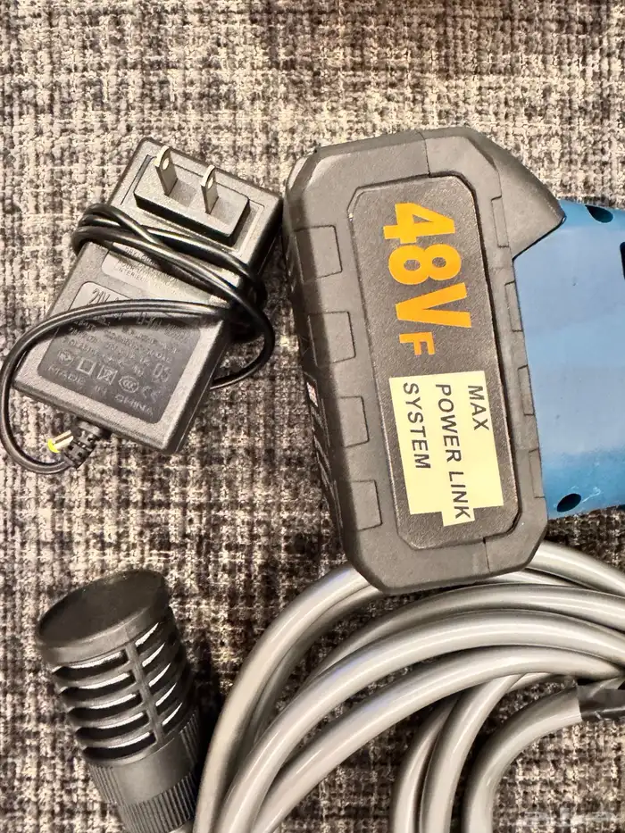 جهاز لغسيل السيارات سليم بكامل القطع 3