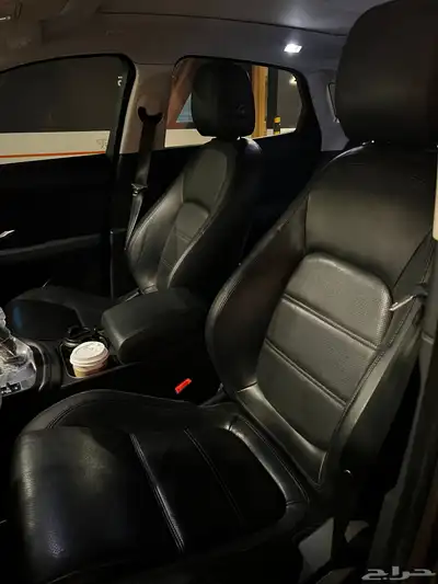 جاكوار E-pace 9