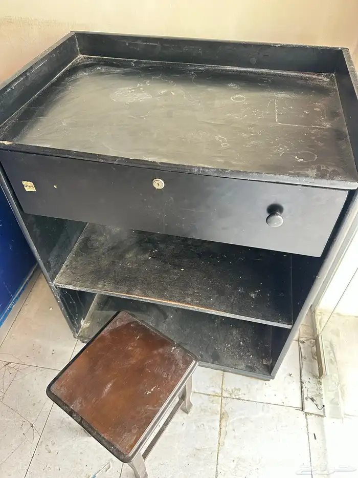 للبيع جميع اغراض مطعم 19