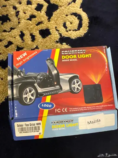 الاضاء الأبواب السياره 0