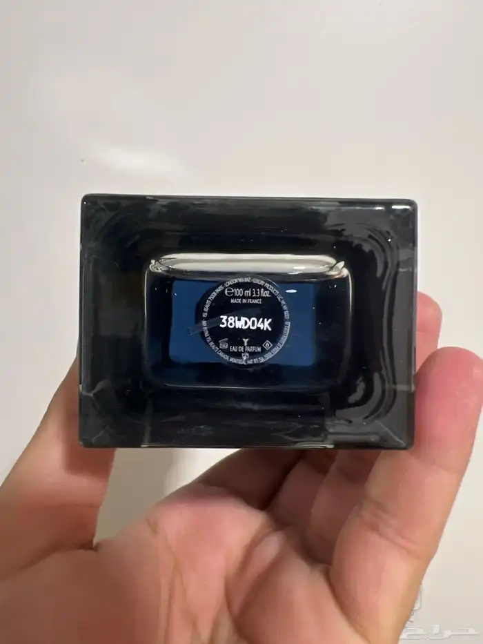 عطر واي اف سالوران 2