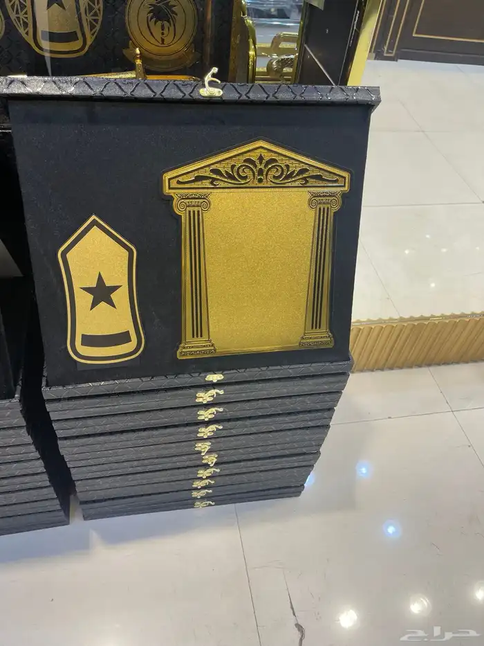 هدايا تخرج ضباط هدية ملازم سيف بشت زواج تكريم 33
