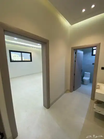 دور ارضي و دور علوي للبيع حي التخصصي 5