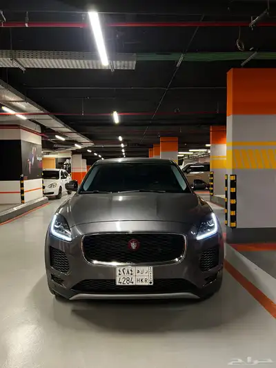 جاكوار E-pace 1