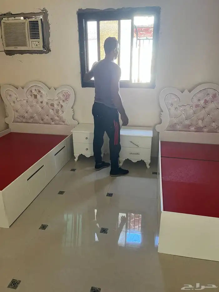 سرير للبيع 0