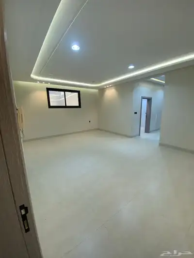دور ارضي و دور علوي للبيع حي التخصصي 4