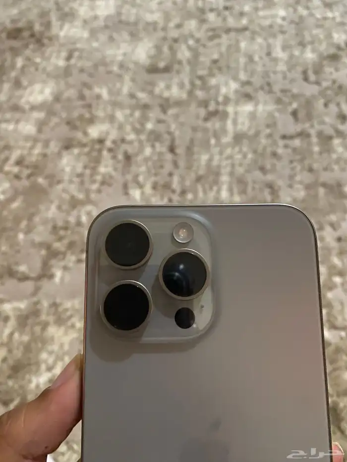 ايفون 15 pro max 256 قيقا 1