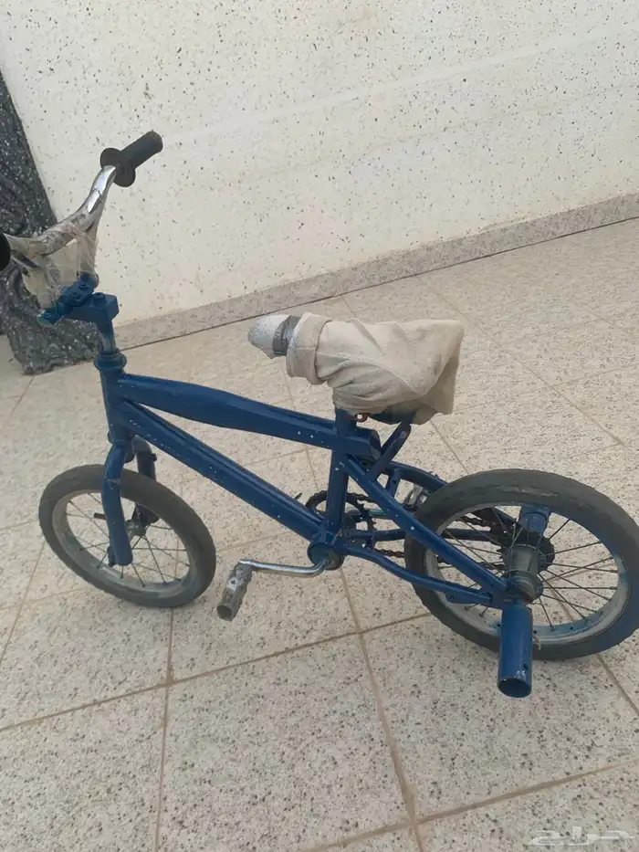 سيكل مرشوش ب اللون الازرق للبيع 0