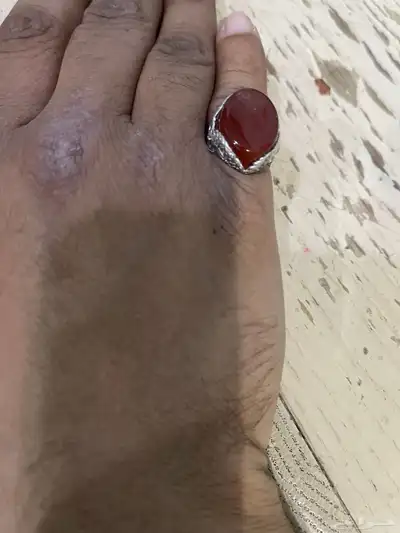 مجموعة متنوعة (سيوف وخناجر وخواتم وسبح) 27