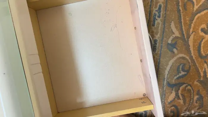 طاوله حقت شاشه جديده ونضيفه ماشالله 3