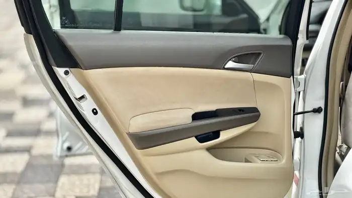 أكورد 2010 25