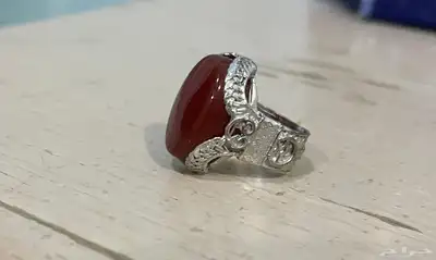 مجموعة متنوعة (سيوف وخناجر وخواتم وسبح) 25