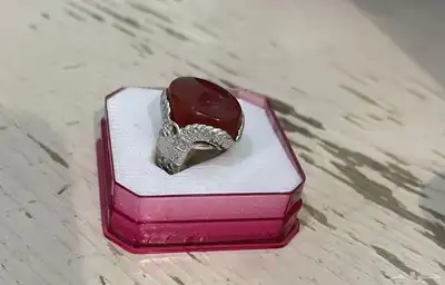 مجموعة متنوعة (سيوف وخناجر وخواتم وسبح) 23