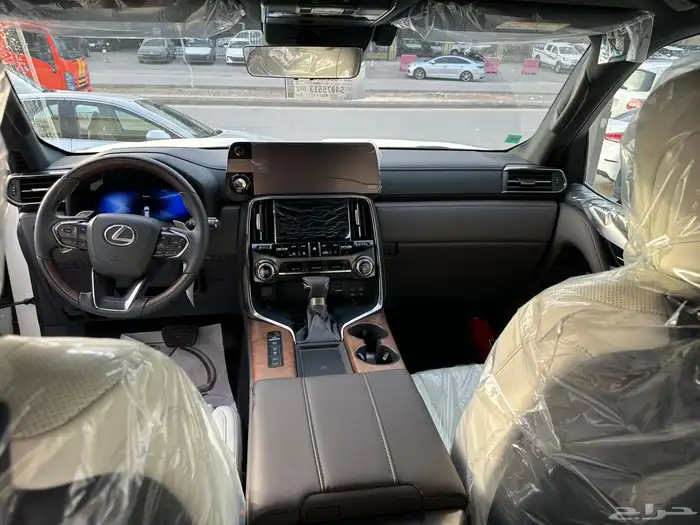 لكزس LX600 BB موديل 2025 - خليجي - أبيض داخلي اوف وايت 6