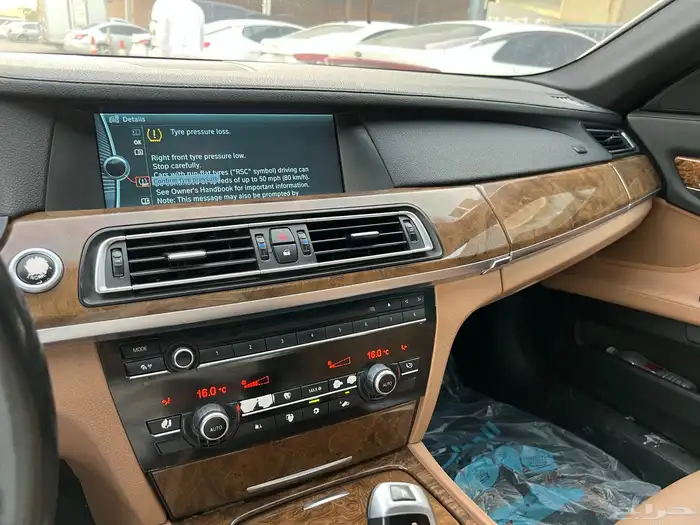 بي ام دبليو LI740 فل كامل 2011 11