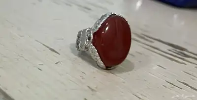 مجموعة متنوعة (سيوف وخناجر وخواتم وسبح) 24