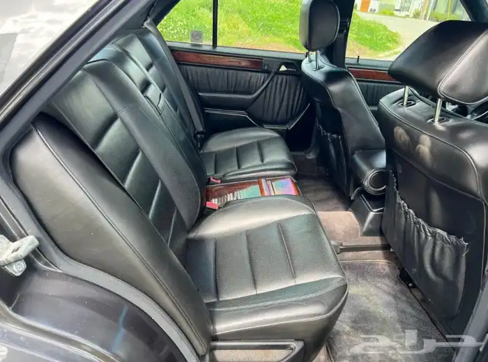 مرسيدس اي 1992 Mercedes-Benz 500E بحالة المصنع 4