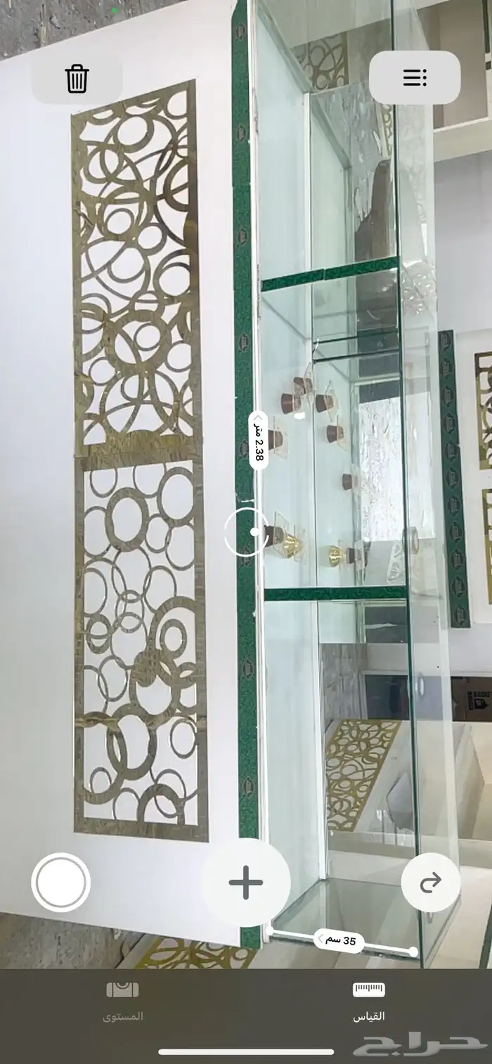 طاولة كاشير وطاولة عرض للبيع العاجل 2