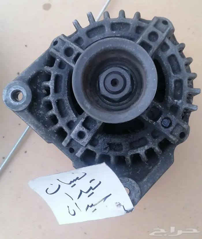 قطع غيار فقط. نيسان تيدا هاشباك 0