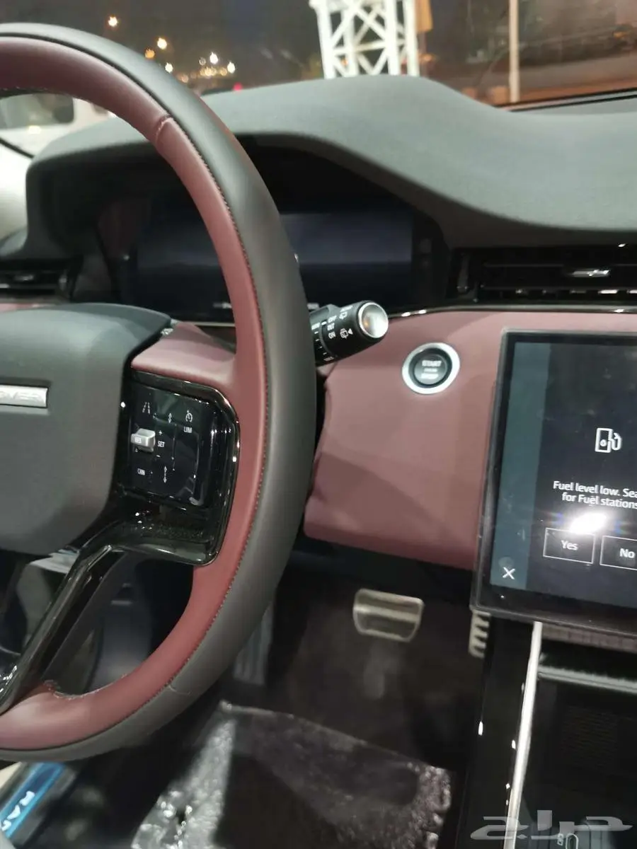 رنج روفر ايفوك Evoque موديل P250-Dynamic SE 2024 14