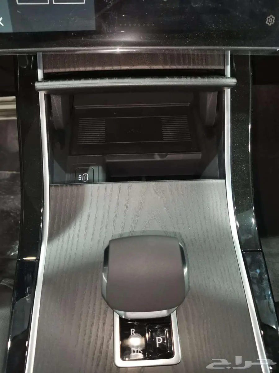 رنج روفر ايفوك Evoque موديل P250-Dynamic SE 2024 16