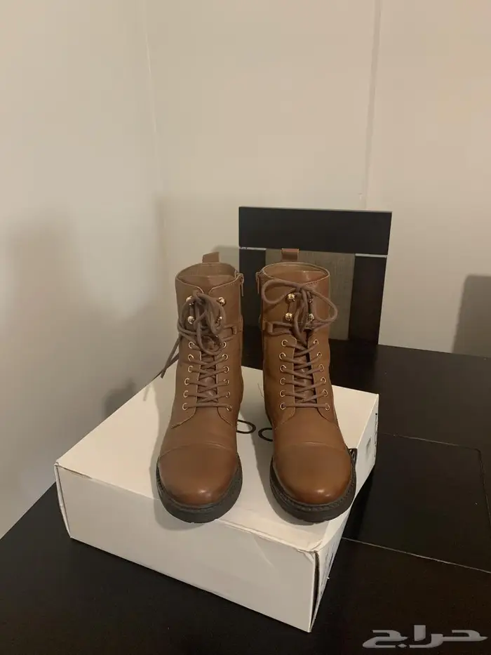حذاء بوت جلد طبيعى من ألدو ALDO أصلى وجديد 200 0