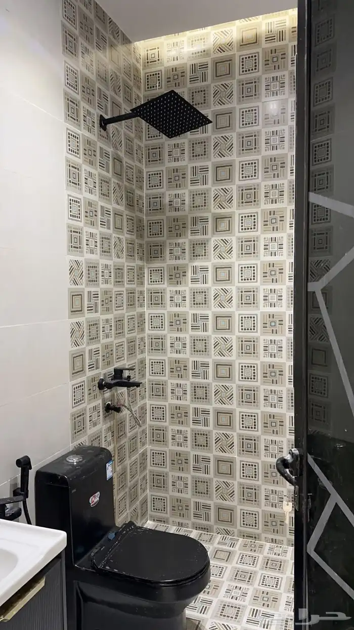 للبيع دور ارضي بحي التلال بسعر مناسب 5