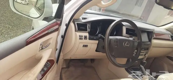 جيب لكزس 2015 سعودي 3