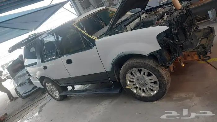 مركز سمكرة و بوهية و صيانة سيارات 3