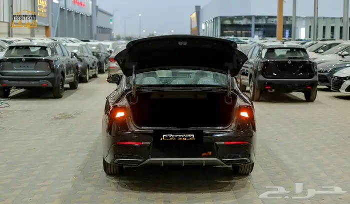 كيا K5 ستاندر مطور 2025 - القمة في الفخامة والتطور 10